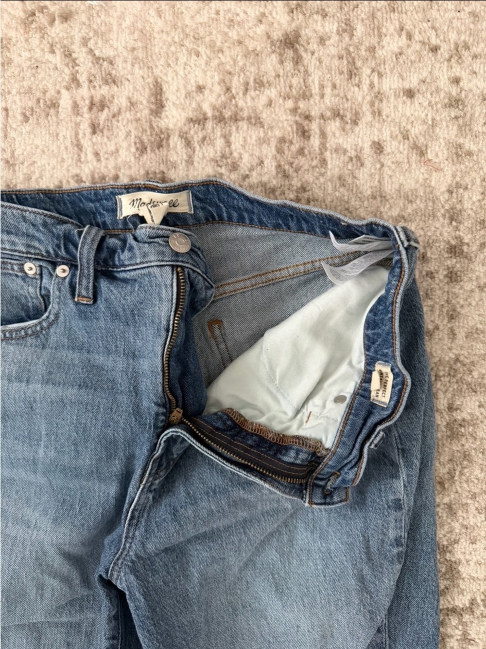 Madewell Perfect Vintage Jeans in Medium Blue Wash - Picture 4 of 4